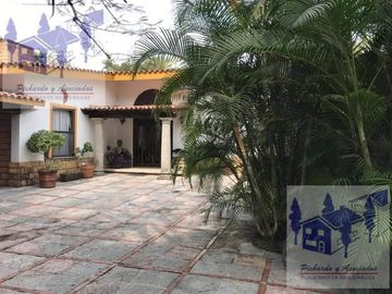 Venta de Casa en El Los Apantles San José Sumiya, Jiutepec Morelos 4 Recamaras