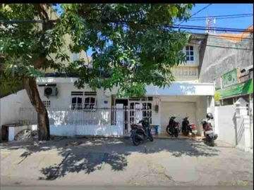 Dijual Rumah Usaha bekas Klinik di Surabaya Pusat