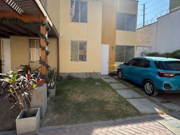 Fabulosa Casa de 2 pisos más azotea en el Condominio Casa Club El Palmar en Lurin