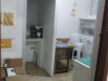 Excelente ubicación local comercial en Gamarra