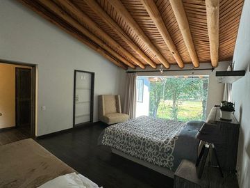 RESIDENCIA DE LUJO EN VENTA EN CLUB DE GOLF AVÁNDARO, VALLE DE BRAVO