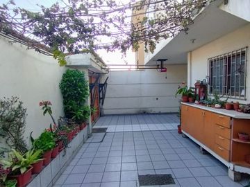 ¡OPORTUNIDAD ÚNICA! VENDO CASA EN CALLE LOS ECONÓMOS, URB. SANTA FELICIA, LA MOLINA