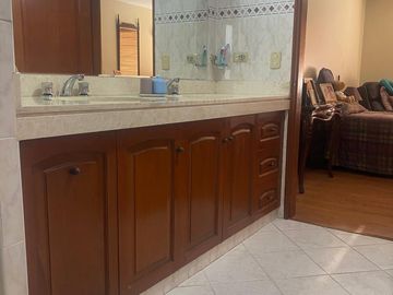 ¡¡Amplio Duplex en Venta!! Urb. Valle Hermoso - Surco