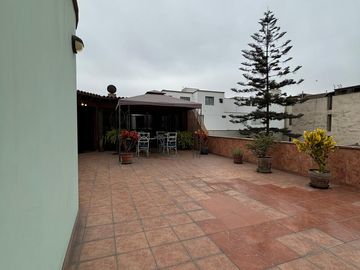 ¡¡Amplio Duplex en Venta!! Urb. Valle Hermoso - Surco