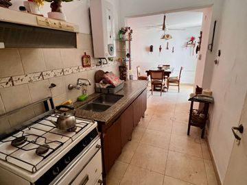 CASA EN VENTA EN Bº SAN MARTIN - 3 DORMITORIOS