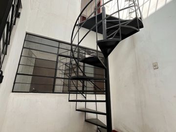 VENTA DE CASA EN CHACLACAYO 3 PISOS + LOCAL COMERCIAL