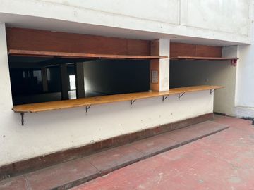 VENTA DE CASA EN CHACLACAYO 3 PISOS + LOCAL COMERCIAL