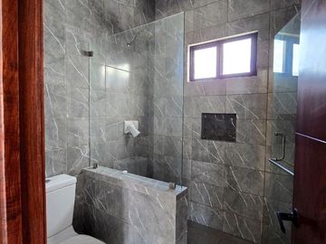 SE VENDE HERMOSA RESIDENCIA EN LAS PALMAS, VERACRUZ.