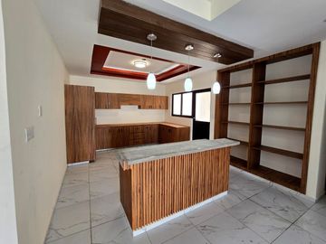 SE VENDE HERMOSA RESIDENCIA EN LAS PALMAS, VERACRUZ.