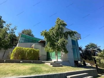 Casa en venta Pirque.