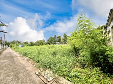 Land for sale, Soi Yothin Phatthana 7, intersection 2-2, location along the expressway. At Narong-Ramintra  land size 1-0-49 rai