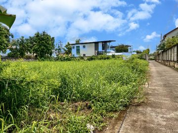 Land for sale, Soi Yothin Phatthana 7, intersection 2-2, location along the expressway. At Narong-Ramintra  land size 1-0-49 rai
