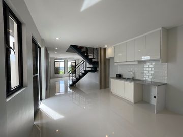 FOR SALE: Monteverde Royale, Taytay, Rizal - Brand New Duplex (2 Units)