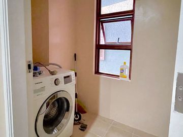 FOR SALE: Grand Quarter 1, Crosswinds By Brittany, Brgy. Iruhin, Tagaytay - Fully-Furnished, Spacious 1-Bedroom Unit