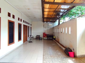 Dijual Rumah di Pejompongan Bendungan Hilir LT 210 Lokasi Bagus Strategis