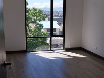 DEPARTAMENTO DE VENTA POR PARQUE BICENTENARIO