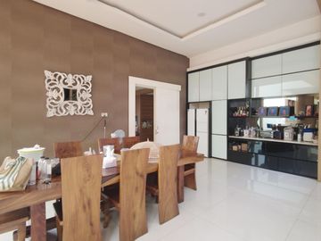 Dijual Villa Komplek River View Polonia - Medan