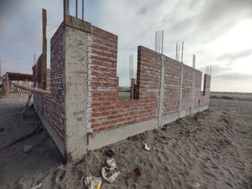 Vendo Casa en construccion  en Condominio Ecológico Chincaycamac - Chincha Baja
