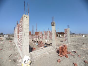 Vendo Casa en construccion  en Condominio Ecológico Chincaycamac - Chincha Baja