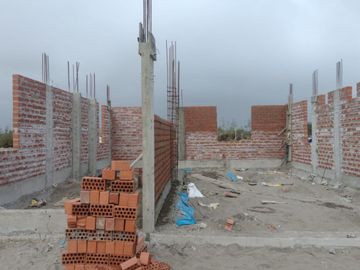 Vendo Casa en construccion  en Condominio Ecológico Chincaycamac - Chincha Baja