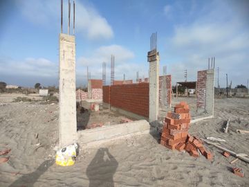Vendo Casa en construccion  en Condominio Ecológico Chincaycamac - Chincha Baja