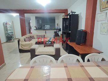 Venta De Casa En Salaverry Centro / 117 M2 / $ 130,000 / 2 Pisos ID 1102704