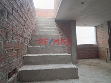 Venta De Casa En Salaverry Centro / 117 M2 / $ 130,000 / 2 Pisos ID 1102704
