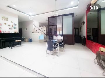 Dijual Villa Komplek Cemara Asri Medan - Jalan Peony