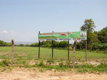EXCELENTES LOTES PARA LA CONSTRUCCIÓN DE SU CASA CAMPESTRE