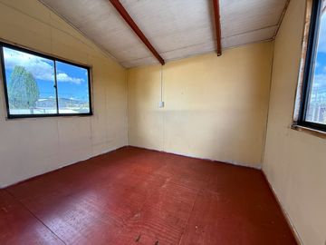 Se Vende Casa en Paillaco a pasos de Cesfam, Minimarket , Jardín, Sala cuna.