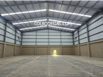 RENTO ESPECTACULAR BODEGA 954 mts2, funcionalidad y un espacio premium para tu negocio, ¡Haz Crecer Tu Empresa con Estilo y Eficiencia!.