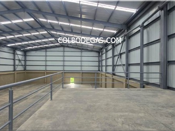 RENTO ESPECTACULAR BODEGA 954 mts2, funcionalidad y un espacio premium para tu negocio, ¡Haz Crecer Tu Empresa con Estilo y Eficiencia!.