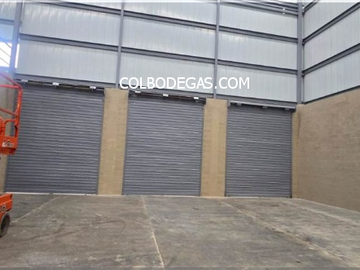 RENTO ESPECTACULAR BODEGA 954 mts2, funcionalidad y un espacio premium para tu negocio, ¡Haz Crecer Tu Empresa con Estilo y Eficiencia!.