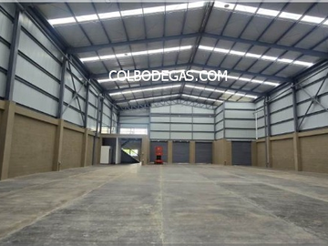 RENTO ESPECTACULAR BODEGA 954 mts2, funcionalidad y un espacio premium para tu negocio, ¡Haz Crecer Tu Empresa con Estilo y Eficiencia!.
