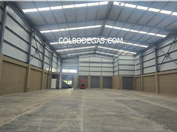 RENTO ESPECTACULAR BODEGA 954 mts2, funcionalidad y un espacio premium para tu negocio, ¡Haz Crecer Tu Empresa con Estilo y Eficiencia!.
