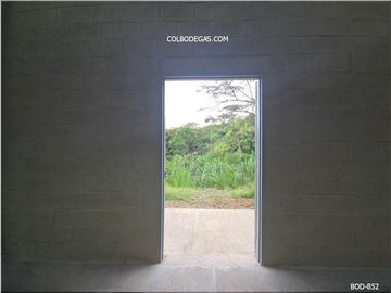 RENTO ESPECTACULAR BODEGA 954 mts2, funcionalidad y un espacio premium para tu negocio, ¡Haz Crecer Tu Empresa con Estilo y Eficiencia!.