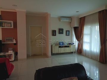 Rumah di Bintaro Sektor 5, Komplek Perumahan Perkici