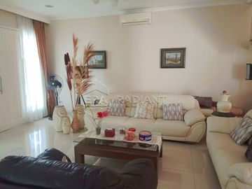 Rumah di Bintaro Sektor 5, Komplek Perumahan Perkici