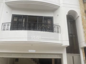 VENDO CASA EXTERNA EL CANEY