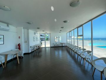 Vendo Departamento Frente al Mar. 100 mts² Se puede Novar $180.- millones con tasa interes de 2,25. posee 3D 2B Estac.. y Bodega.