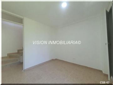 VENDO CASA SECTOR CON AMBIENTE CAMPESTRE, MUY AMPLIA, ZONAS VERDES, Mágnifica para relajarse y vivir cómodamente.