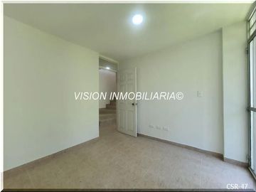 VENDO CASA SECTOR CON AMBIENTE CAMPESTRE, MUY AMPLIA, ZONAS VERDES, Mágnifica para relajarse y vivir cómodamente.