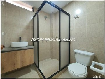 VENDO CASA SECTOR CON AMBIENTE CAMPESTRE, MUY AMPLIA, ZONAS VERDES, Mágnifica para relajarse y vivir cómodamente.
