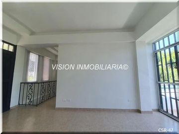 VENDO CASA SECTOR CON AMBIENTE CAMPESTRE, MUY AMPLIA, ZONAS VERDES, Mágnifica para relajarse y vivir cómodamente.
