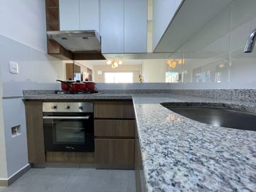 Departamento de 3 Dormitorios en Salamanca de Monterrico