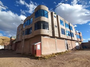JULIACA - SALIDA A AREQUIPA SE VENDE ALMACEN CON OFICINAS