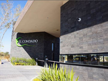 CASA EN VENTA DE TRES RECAMARAS EN EL CONDADO