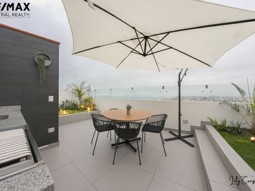 VENDO BELLO DUPLEX VISTA AL MAR Y EL GOLF DESDE BALCON Y TERRAZA