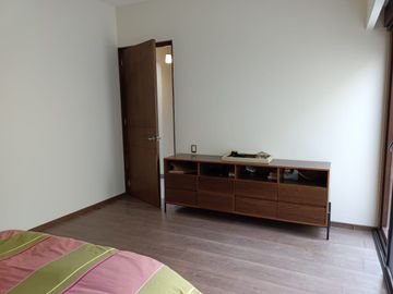 EXCELENTE OPORTUNIDAD CASA DE UNA PLANTA EN PARQUE TOSCANA