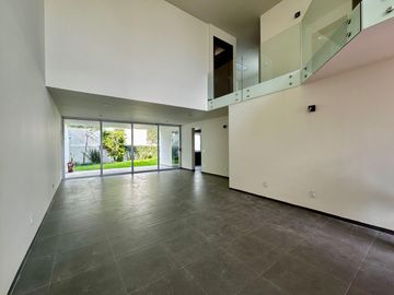 CASA EN VENTA FRACC BOSQUES DE SANTA ANITA. 7 D 10